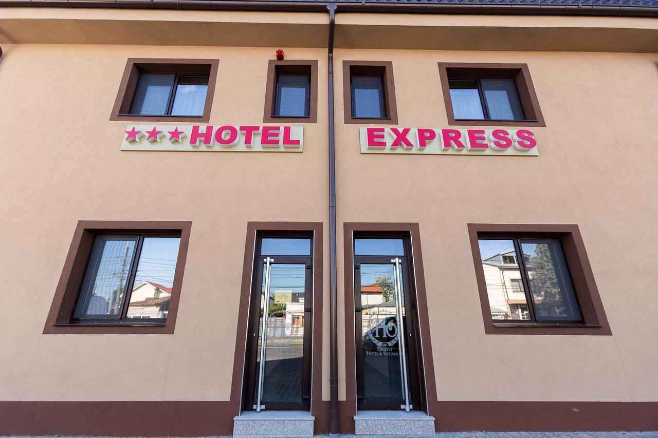 Express Residence Brăila エクステリア 写真