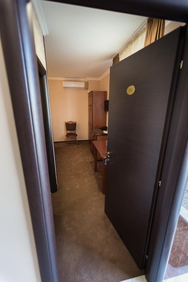 Express Residence Brăila エクステリア 写真
